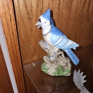 Beautiful blue jay statue Bird